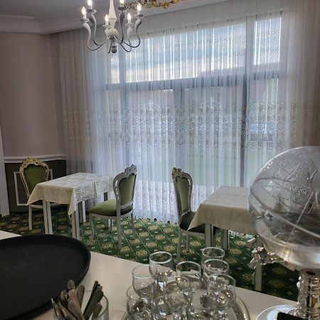 Regal Beius Hotel Buitenkant foto