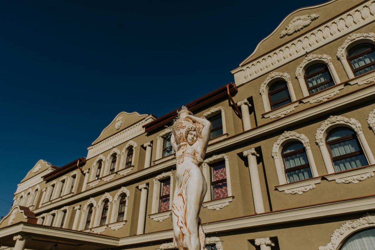 Regal Beius Hotel Buitenkant foto