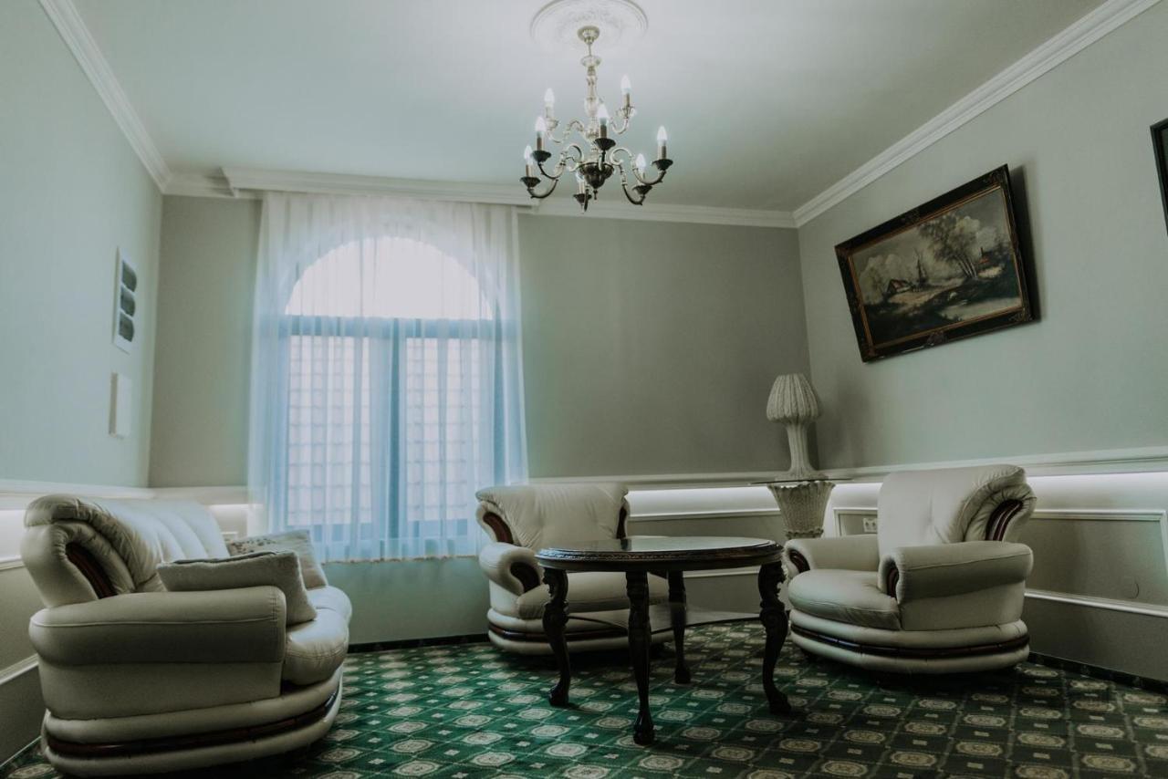 Regal Beius Hotel Buitenkant foto