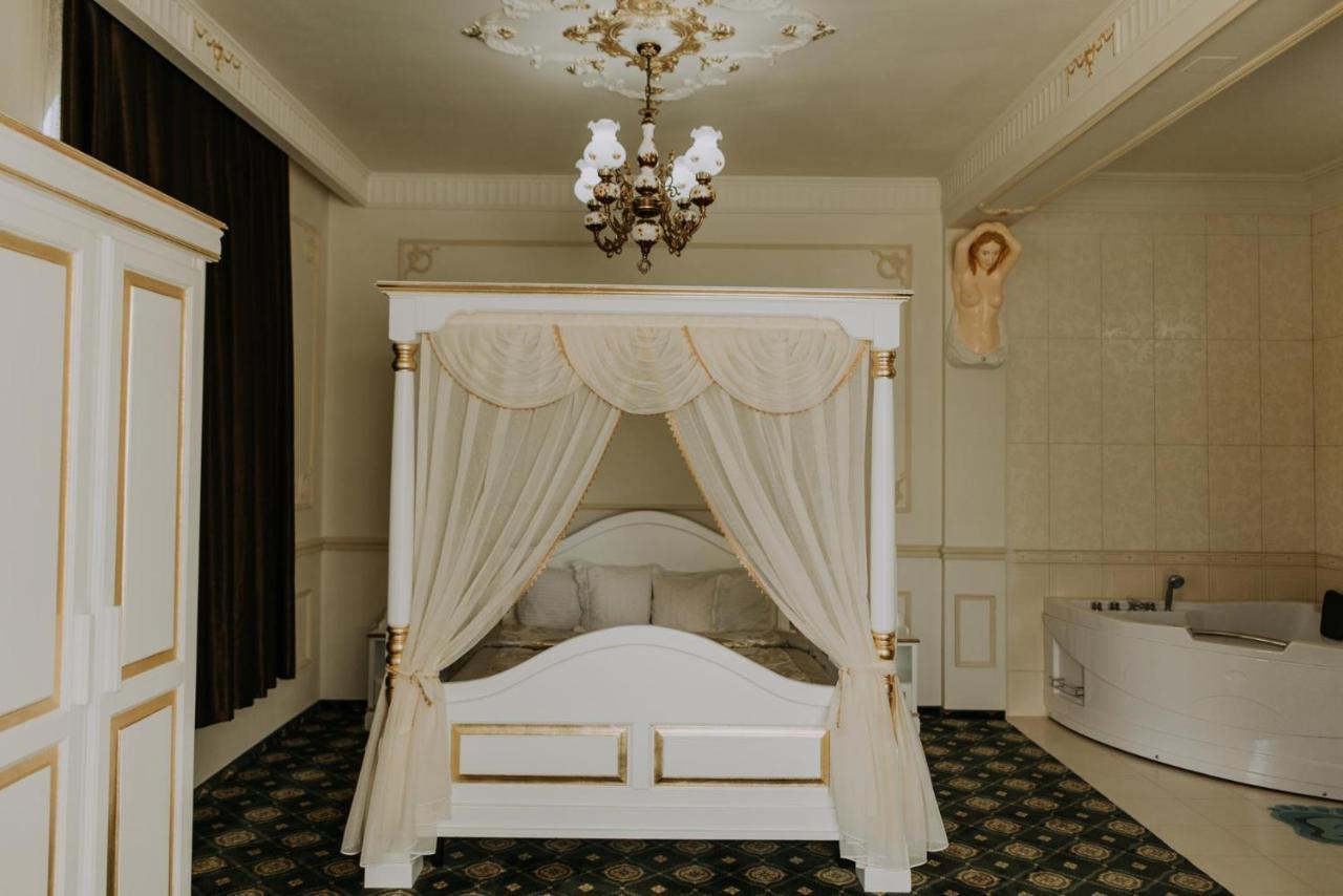 Regal Beius Hotel Buitenkant foto